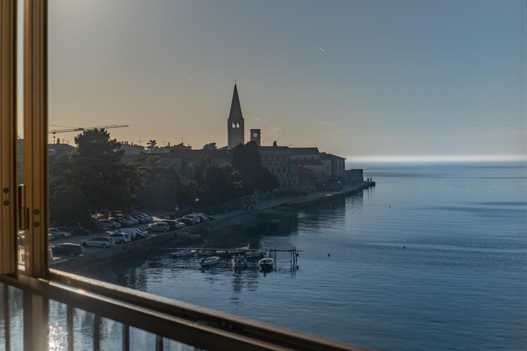 Vibes With Balcony And Spectacular View Porec