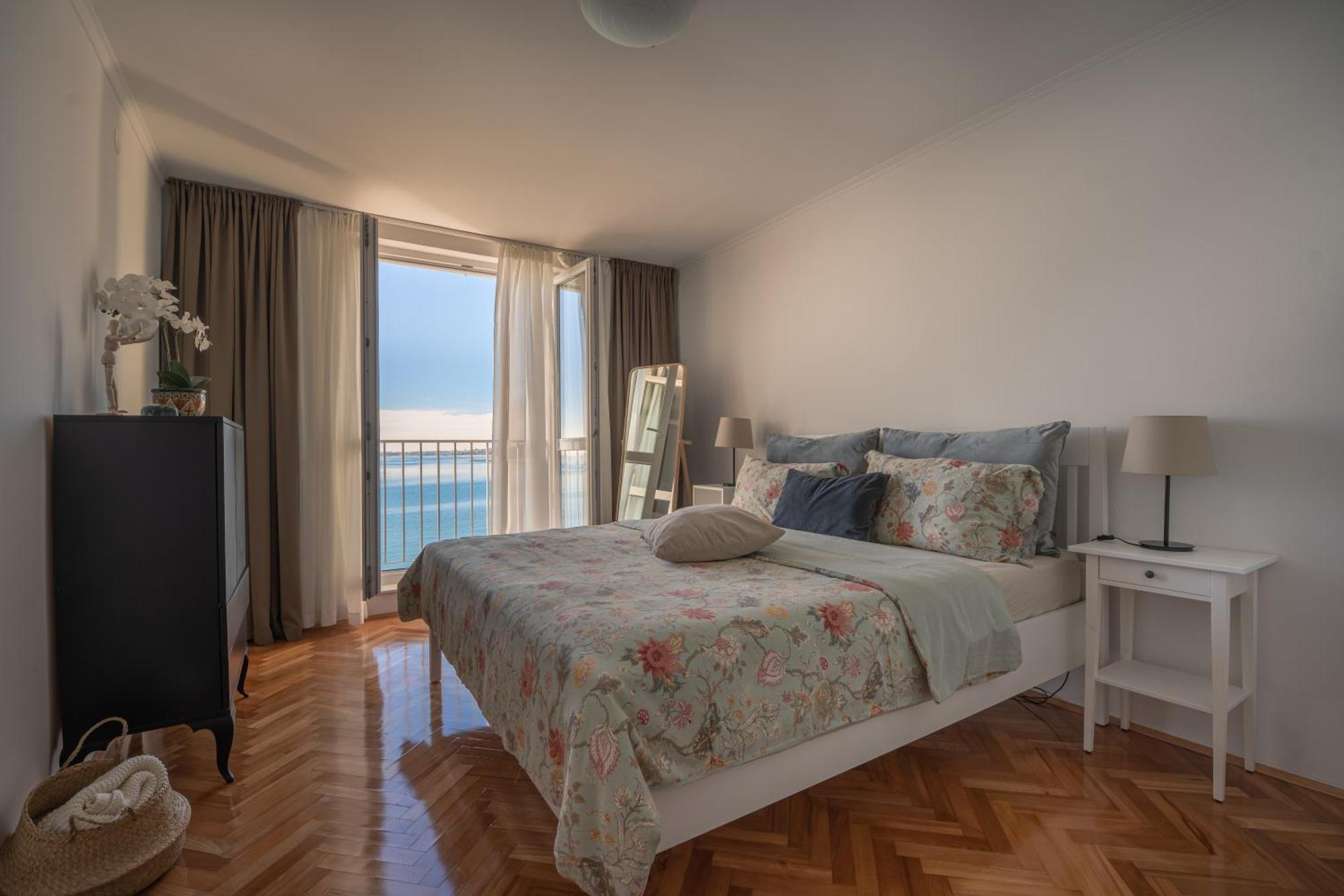 Vibes With Balcony And Spectacular View Apartment *
