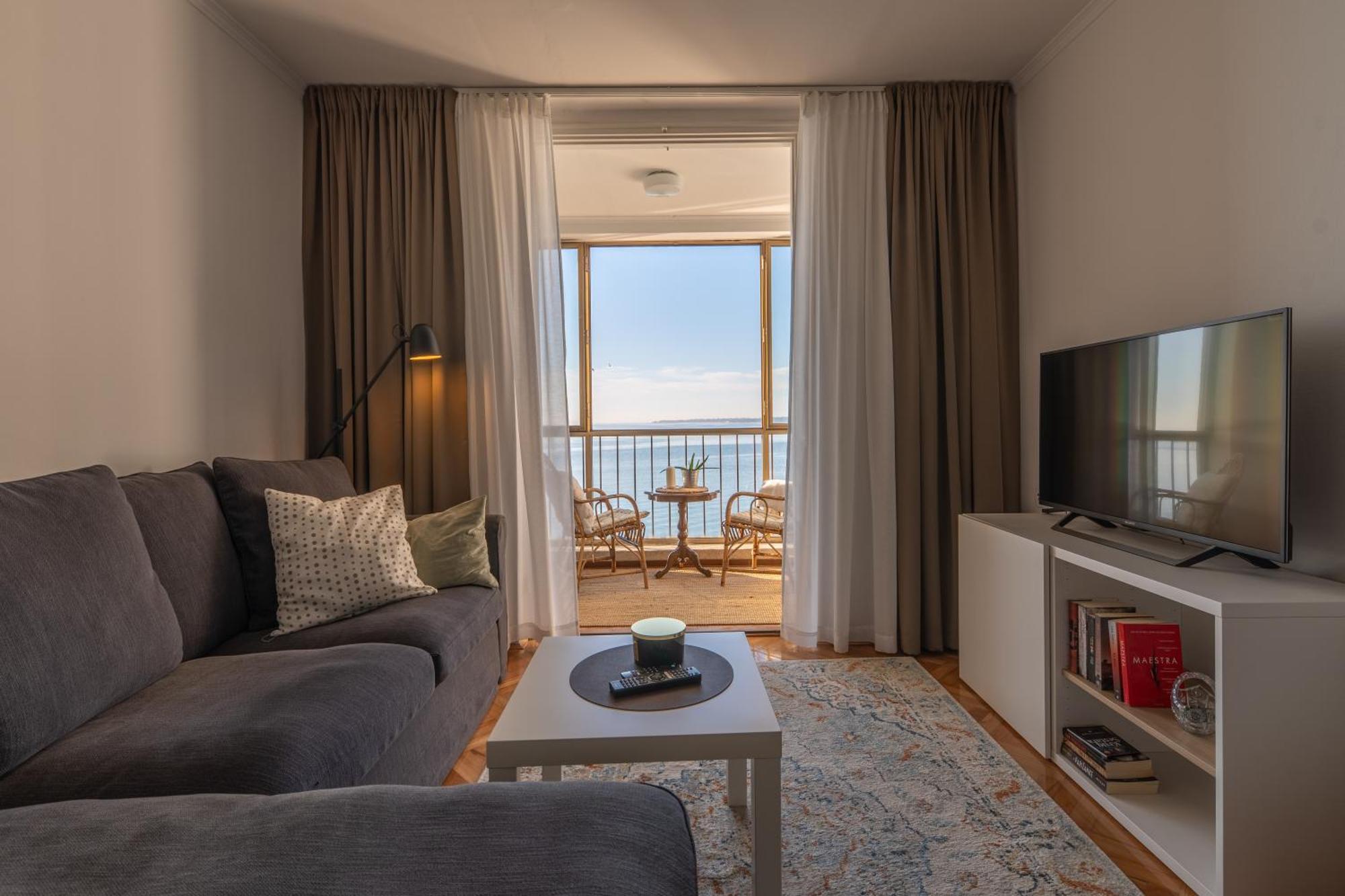 Vibes With Balcony And Spectacular View Porec
