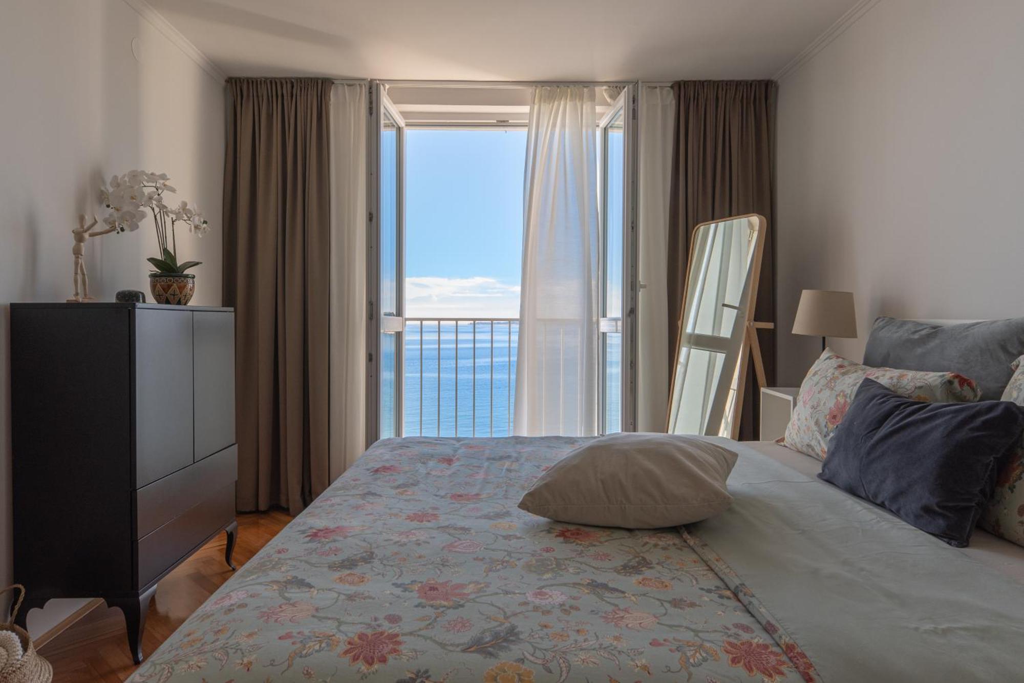 Vibes With Balcony And Spectacular View Apartment Porec